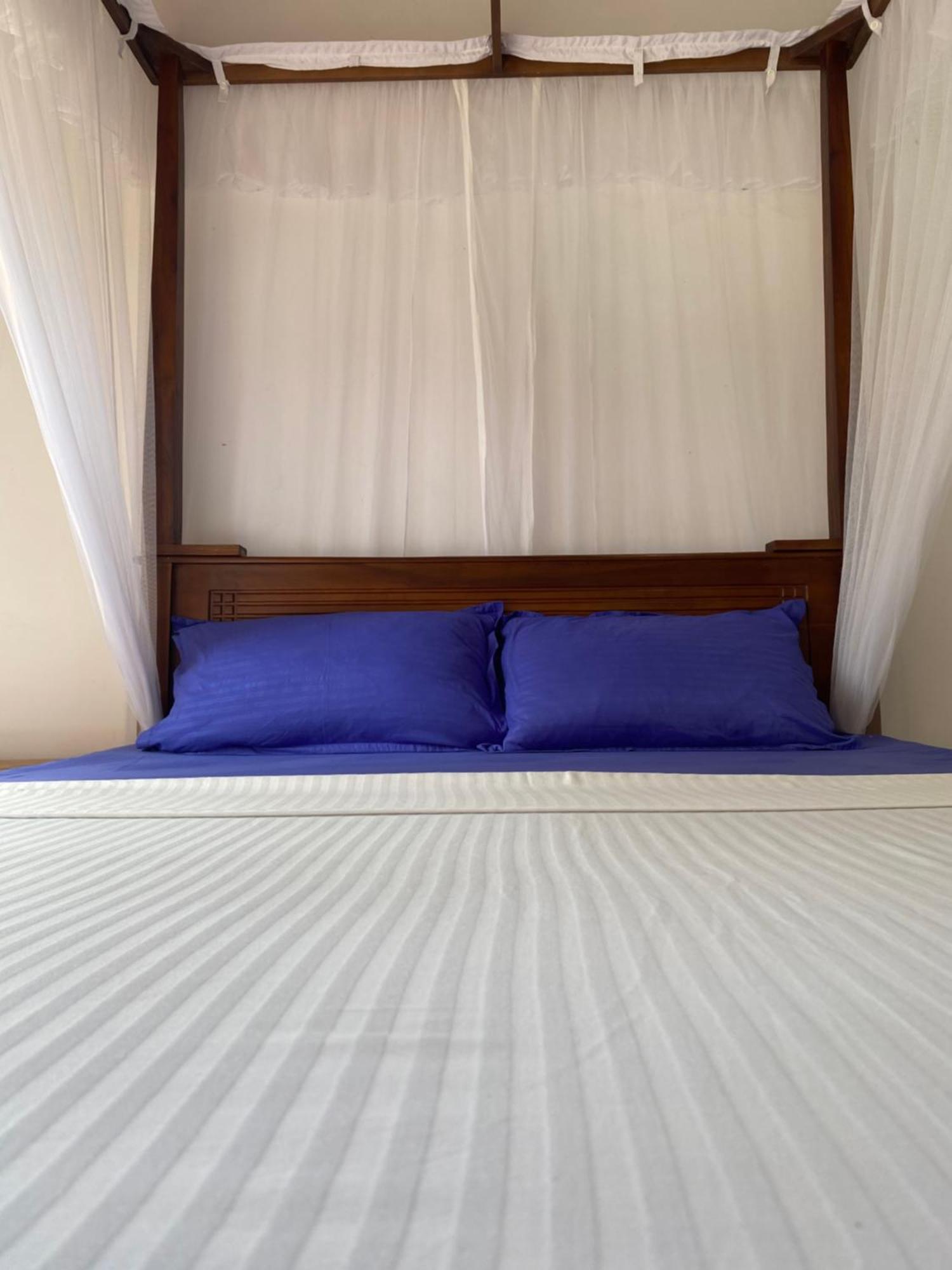 The Breeze Mirissa Bed and Breakfast Εξωτερικό φωτογραφία