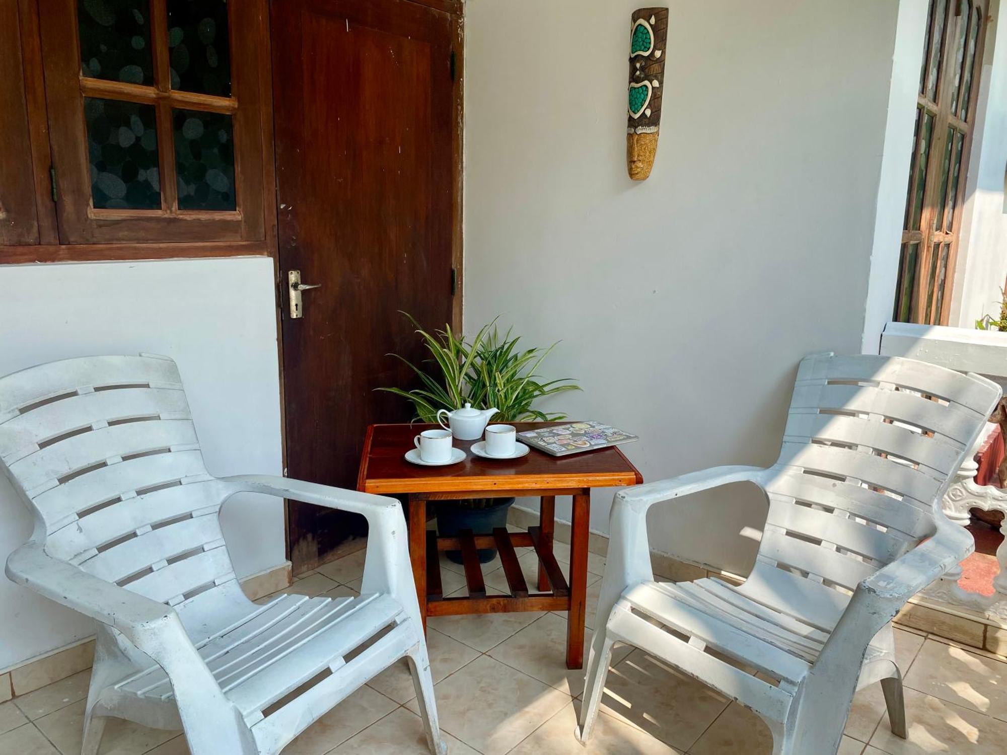 The Breeze Mirissa Bed and Breakfast Εξωτερικό φωτογραφία