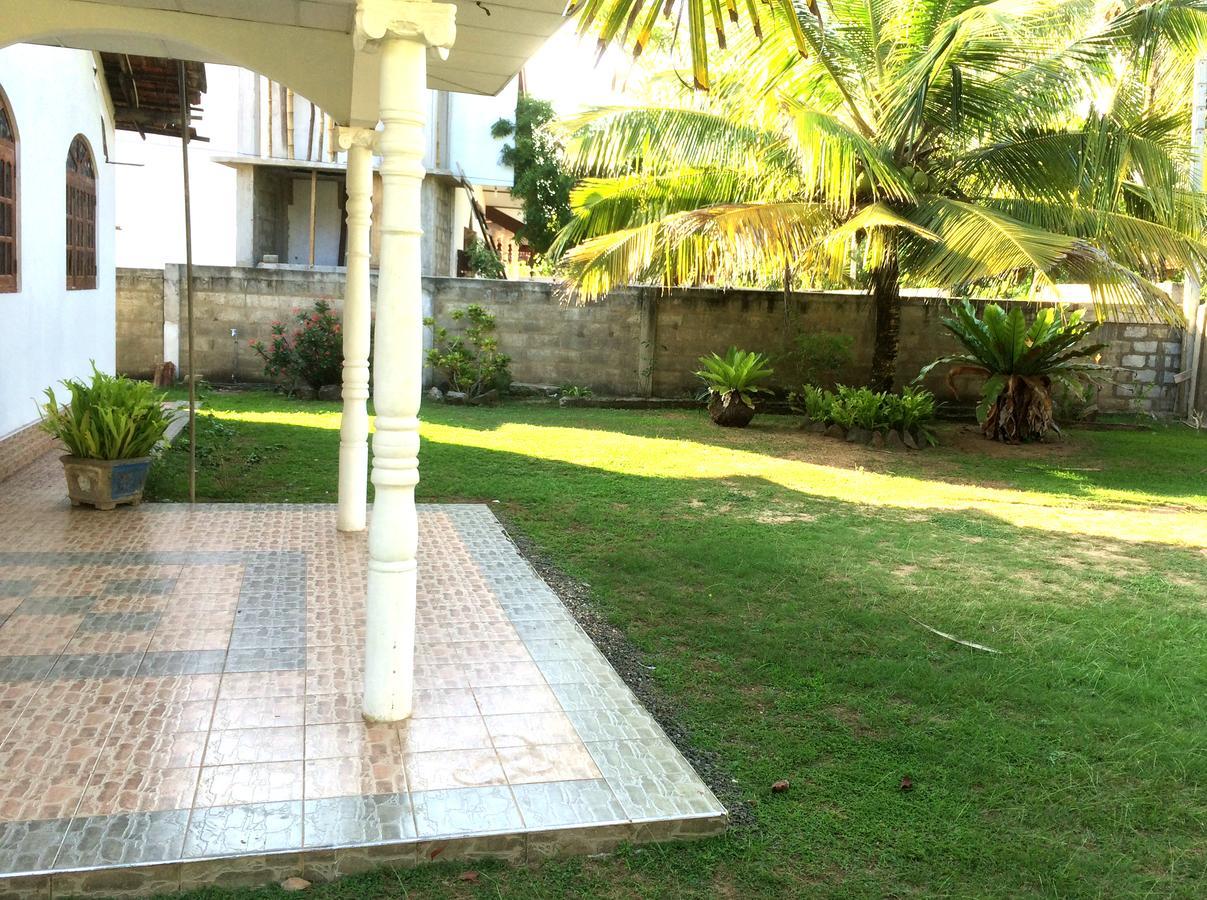 The Breeze Mirissa Bed and Breakfast Εξωτερικό φωτογραφία